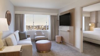 hilton-santa-monica-hotel-and-suites