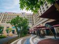 crowne-plaza-qingdao-oriental-movie-metropolis