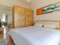 rhinoceros-bandb-long-island-store