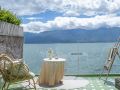 solo-wandering-being-lake-view-hotel