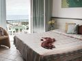 hotel-garden