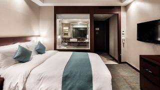 sunshine-hotel