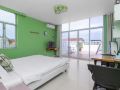 romantic-seaside-hotel