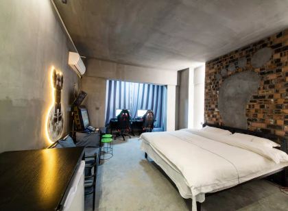 Surpass E-sports Hotel (Zhengzhou Xias College Branch)