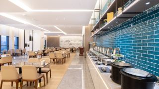 new-beacon-jiarui-international-hotel-wuhan-high-speed-railway-station-happy-valley-store