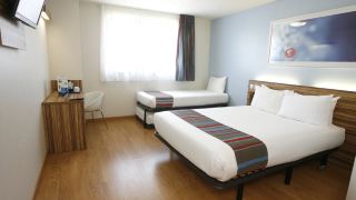 travelodge-barcelona-poblenou