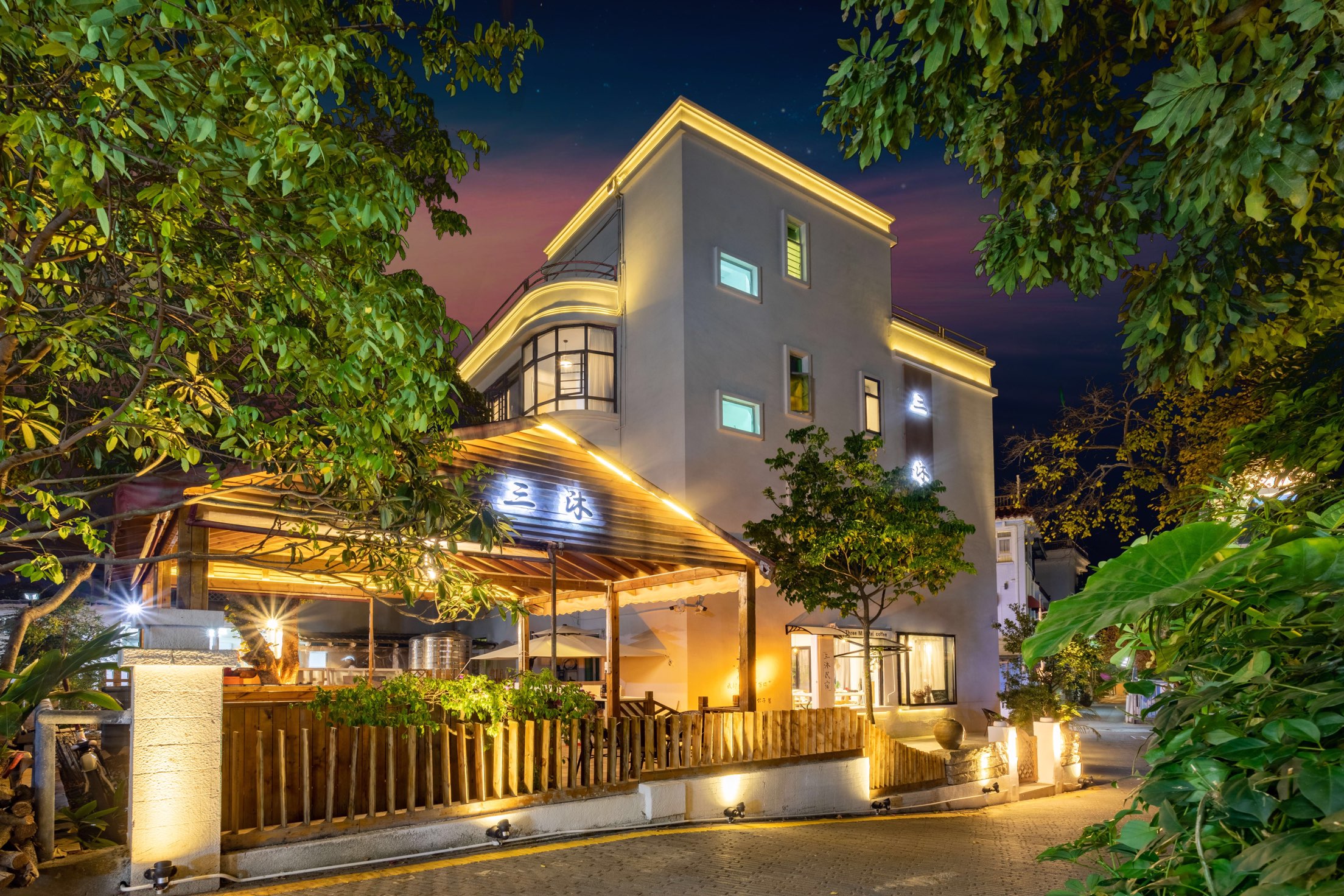hotel overview picture