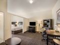 clarion-inn-and-suites-central-clearwater-beach