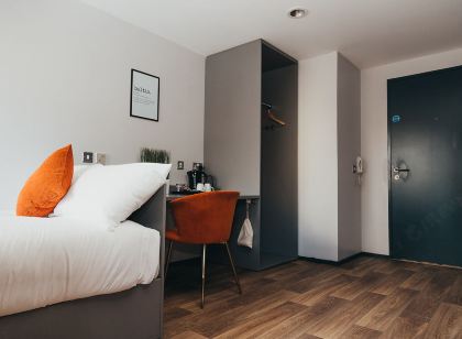 沃倫精選-四分之一飯店