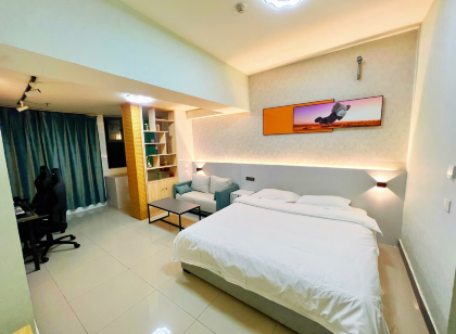 夢馬電競主題酒店(小寨店)