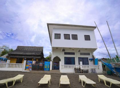 OYO 872 Villa Tomasa Beach Resort