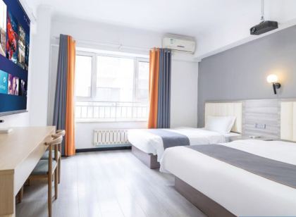 Longhao Hotel (Xi'an North High-speed Railway Station South Square)