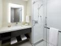 doubletree-by-hilton-montreal