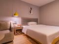 yimi-hotel-baiyun-luo-chongwei-motorcycle-city-branch