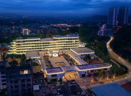 Yulin City Luchuan Hot Spring Jiulong Villa