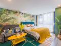 chinese-yi-ju-apartment-hangzhou-songcheng-shop