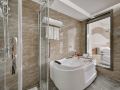mountain-manor-light-luxury-holiday-home-stay
