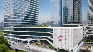 crowne-plaza-shenzhen-nanshan