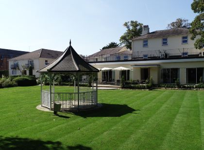 Alton House Hotel