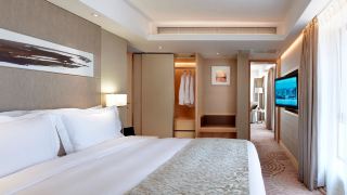 the-royal-garden-hotel