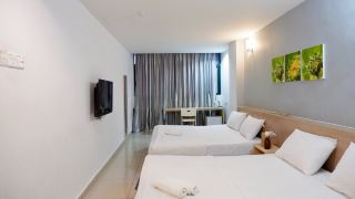 iris-garden-hotel