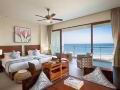 aloha-oceanfront-suite-resort