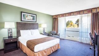 travelodge-by-wyndham-monterey-bay