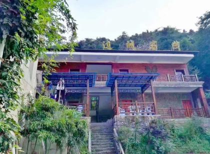 水墨汀溪邊城客棧
