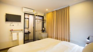 the-arak-bed-bar-and-hostel