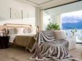 solo-wandering-being-lake-view-hotel