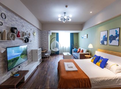 Zaomeng Workshop Shared Homestay (Railway Station)