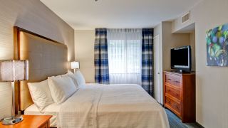 homewood-suites-by-hilton-stratford