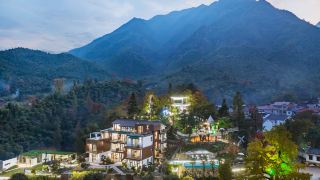 laixieureka-mountaintop-coffee-hot-spring-beauty-hotel-anji-yunshang-grassland-xingkong-ski-shop