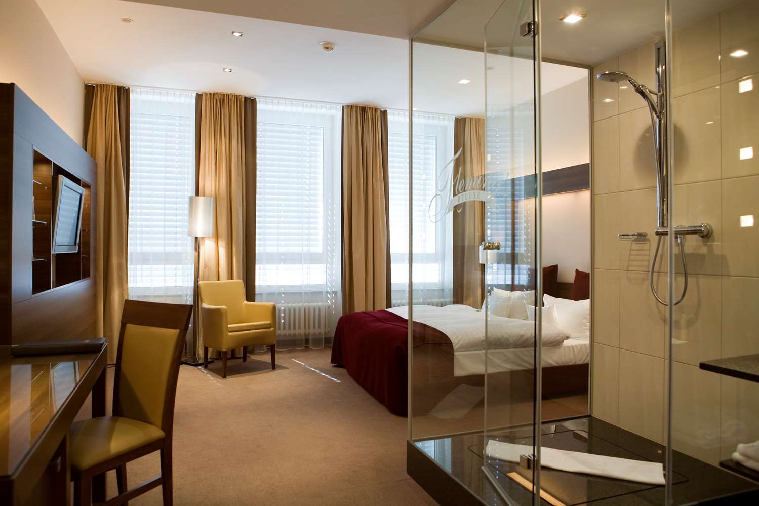 hotel overview picture