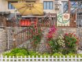 chinese-parasol-villa