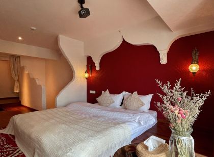 Donglixia Homestay (Zigong Huashang International City)