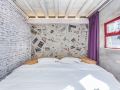 shenzhen-slow-life-industrial-style-seaside-inn-nostalgic-shop