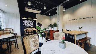 blu-monkey-hub-and-hotel-suratthani