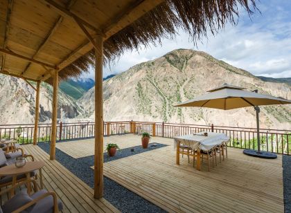 萄源隱廬民宿(梅里雪山景區店)