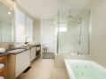 heart-hotel-and-gallery-whitsundays
