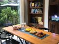 hangzhou-westlake-phoenixtree-homestay