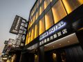 mega-hotel