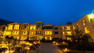 zhongzhou-yueyin-fuxishan-huimeng-mountain-residence