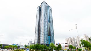 j-one-hotel