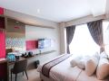 viva-hotel-kediri-by-front-one