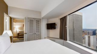 crowne-plaza-seattle-an-ihg-hotel-with-no-resort-fee