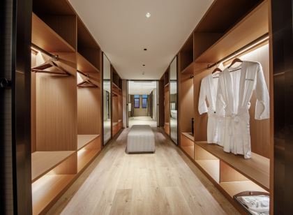 T·Hotel (Jianhu Wancai International Shopping Center)