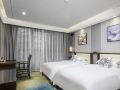 luyi-guesthouse-wuhan-high-speed-railway-station-shop