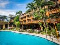 red-coconut-beach-hotel-boracay
