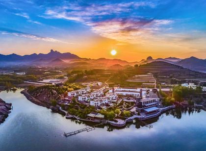 Yungu Xiangjiju Hot Spring Holiday Hotel